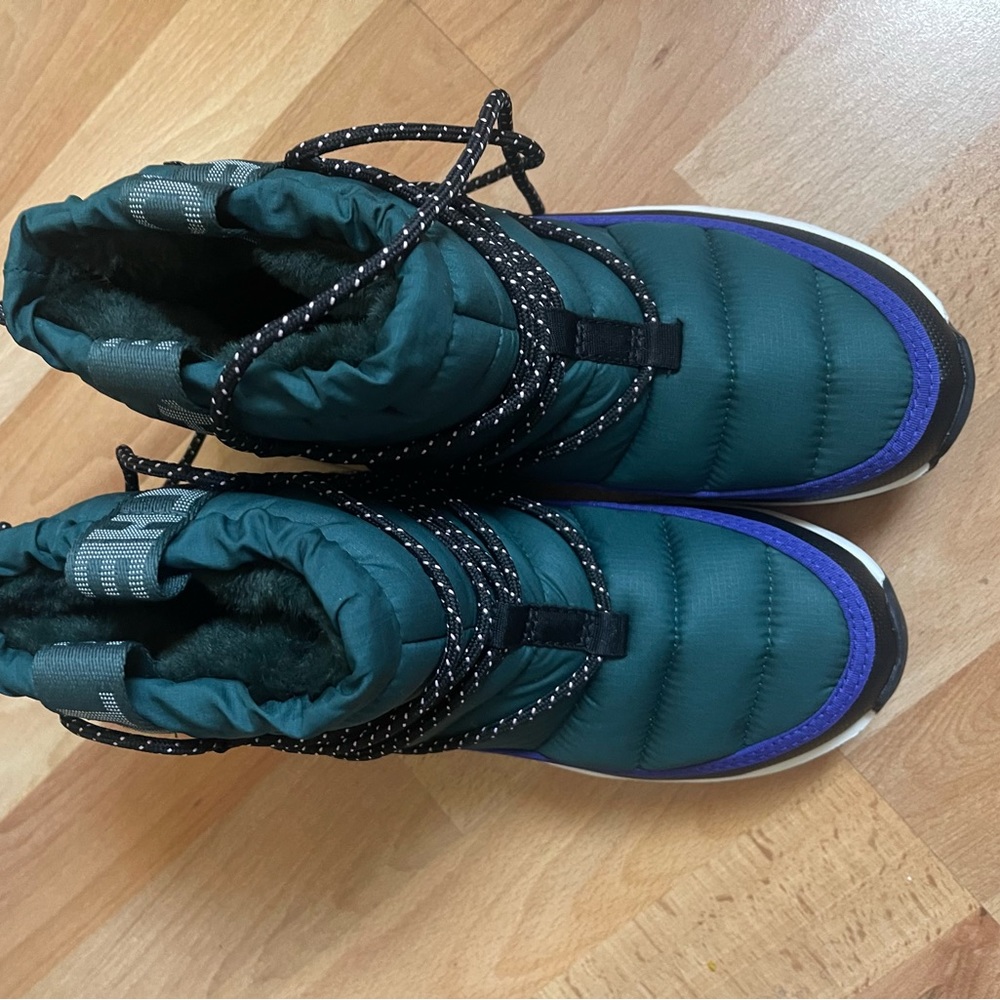 North Face Boot Size 7 New Without Box - image 5